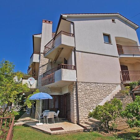 Apartments Jolanda 911 Рабац Екстериор снимка