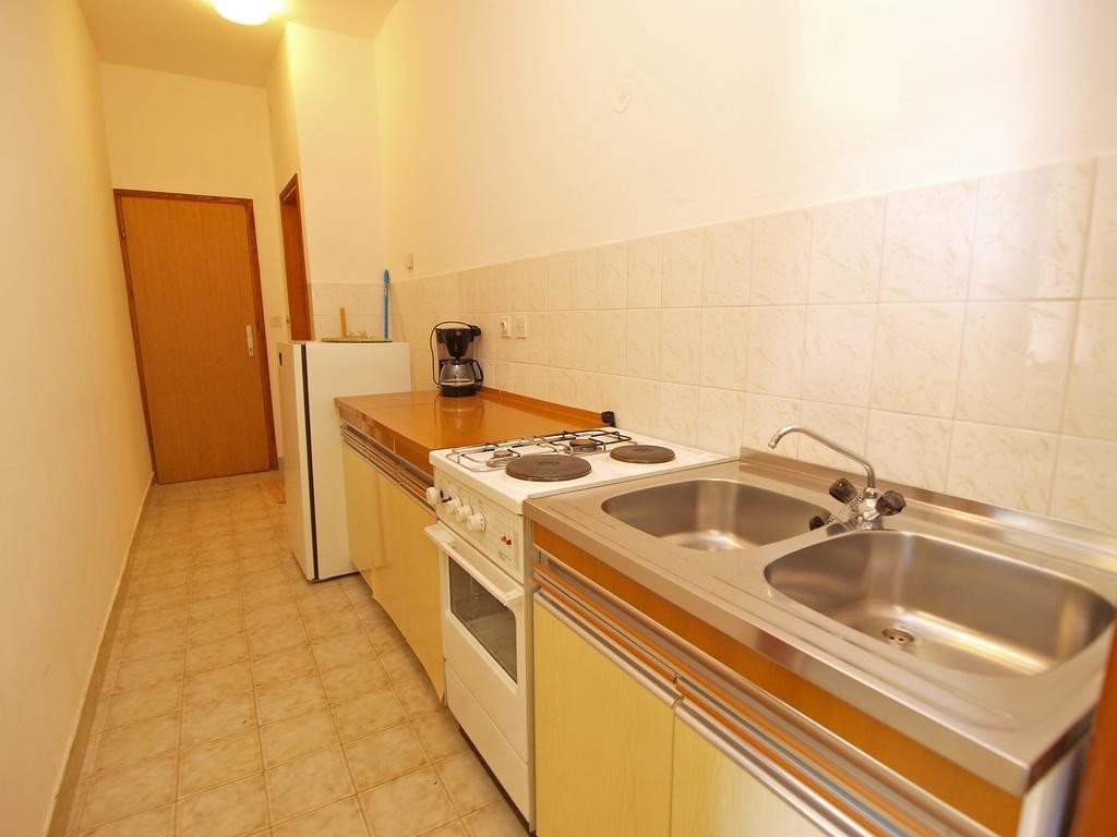 Apartments Jolanda 911 Рабац Екстериор снимка